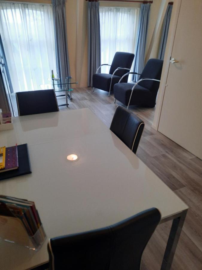 Logement 'De Witte Klok' Oude Bildtzijl エクステリア 写真